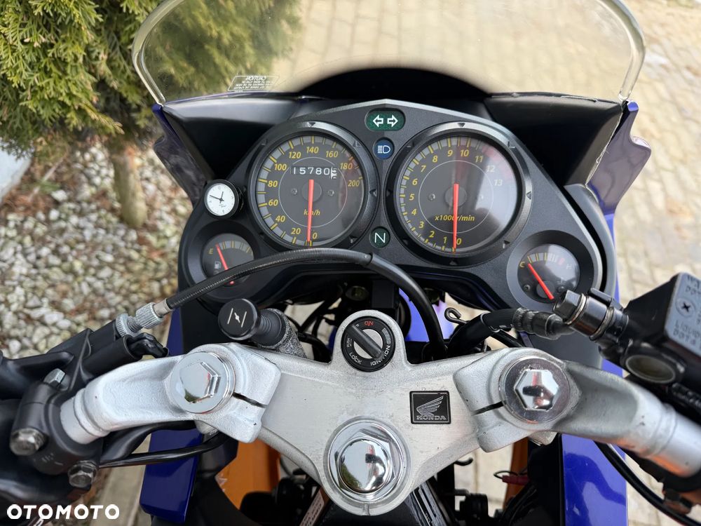 Honda CBR - 18