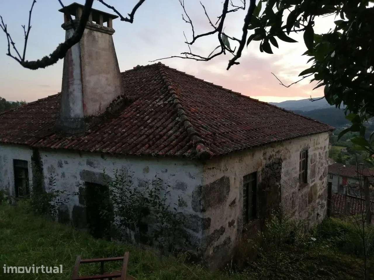 Moradia T2 em Pedra para Restauro com Terreno e Projeto Turístico Apro - Grande imagem: 3/13