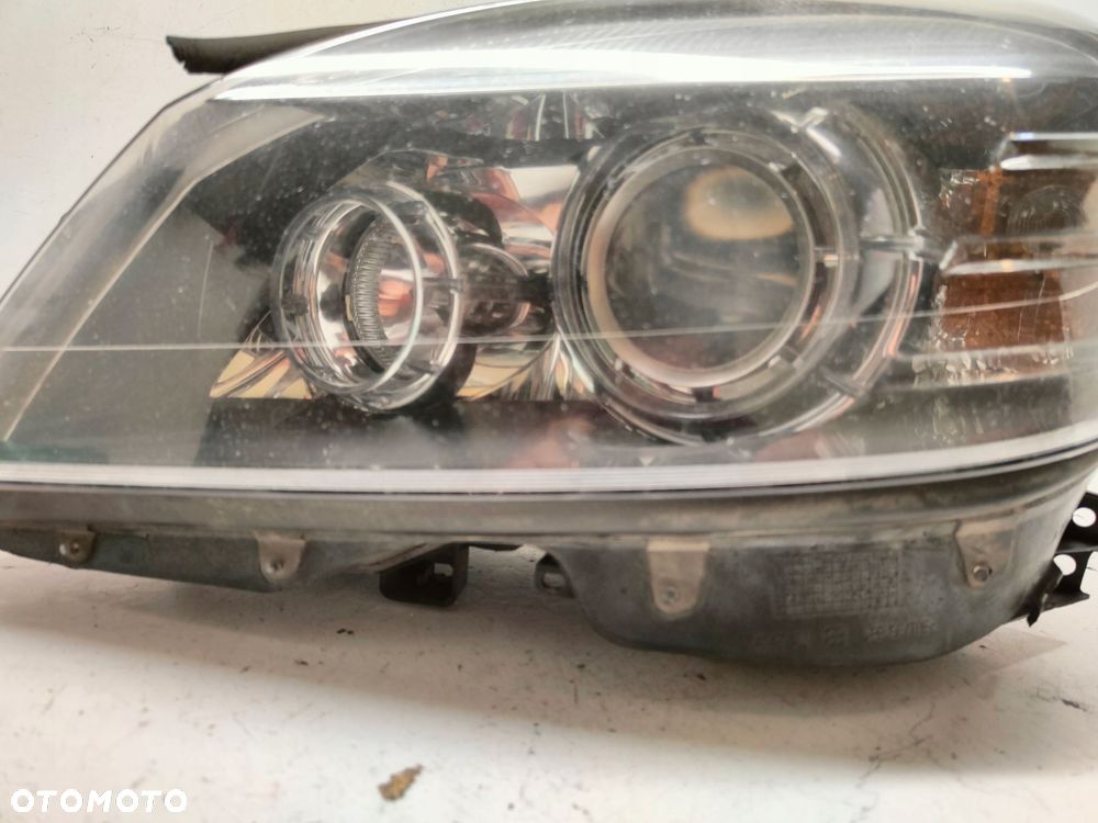 mercedes c klasa w 204 amg xenon lampa lewy przód a2048208059 - 2