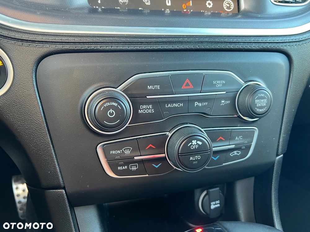 Dodge Charger 6.4 Scat Pack - 13