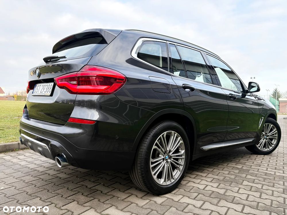 BMW X3 xDrive20d Luxury Line - 3