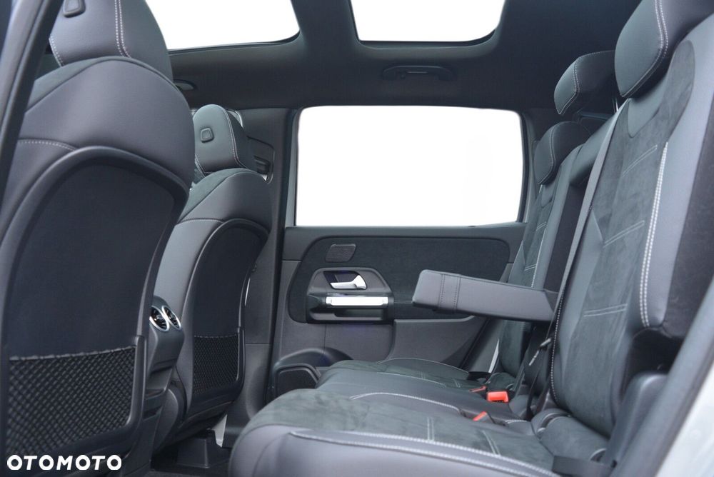 Mercedes-Benz GLB 200 d AMG Line 8G-DCT - 9