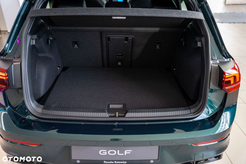 Volkswagen Golf - 22
