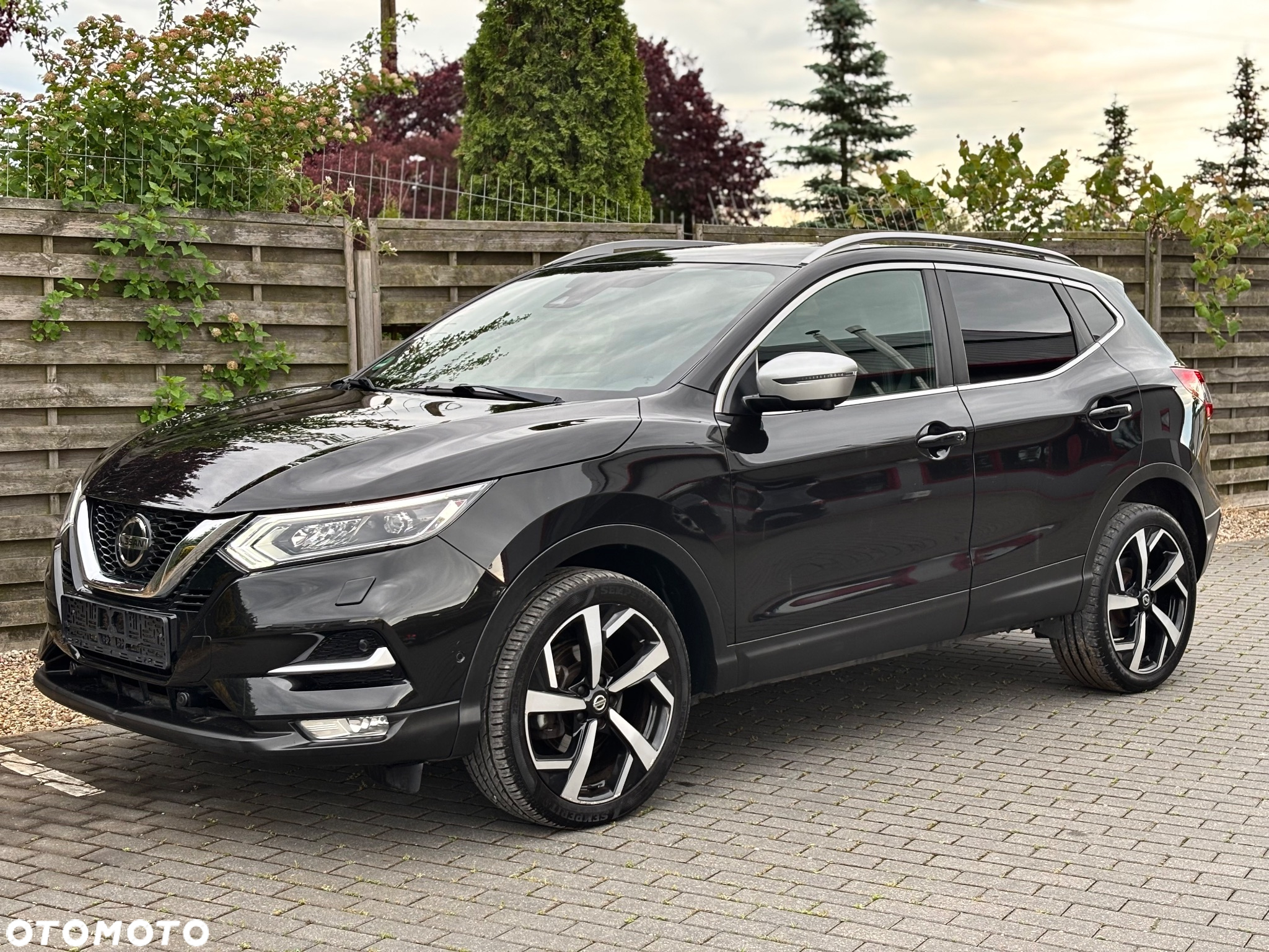 Nissan Qashqai 1.2 DIG-T Tekna+ - 4