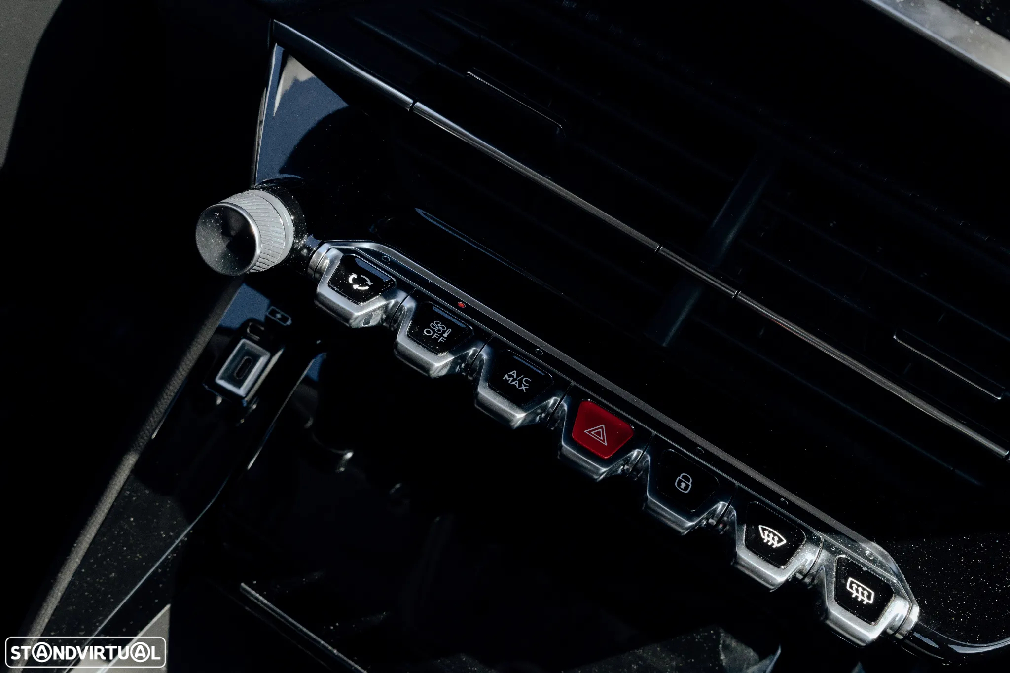 Peugeot 2008 PureTech 130 EAT8 Allure Pack - 13