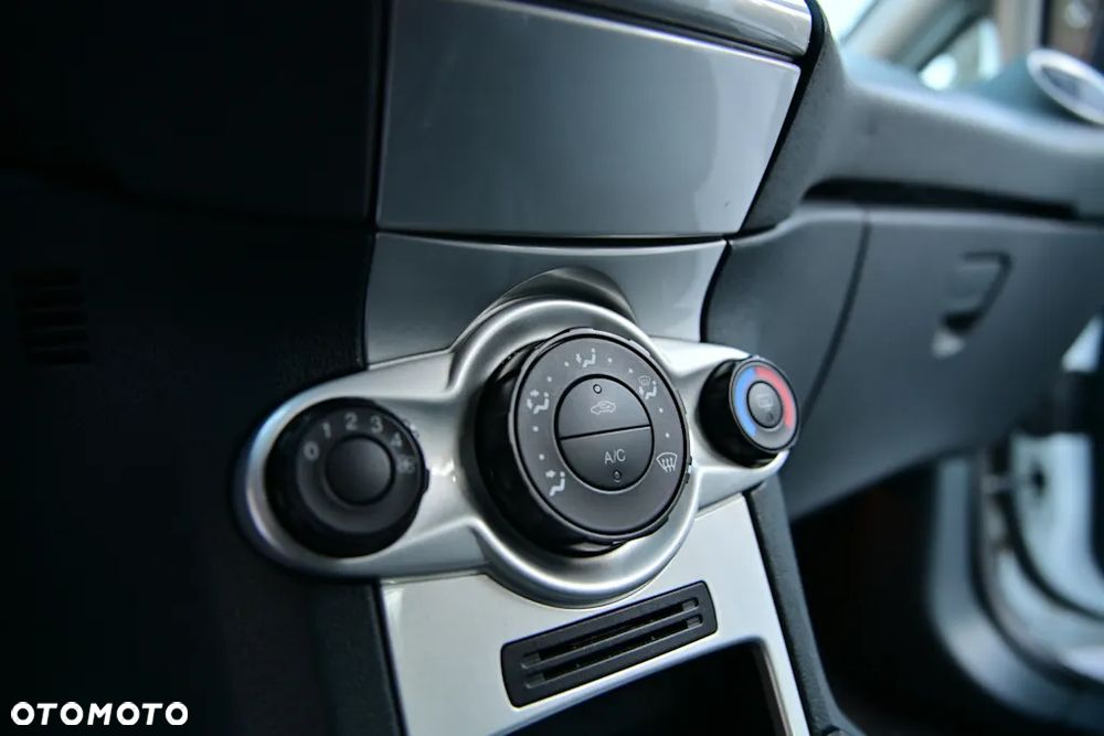 Ford Fiesta - 4