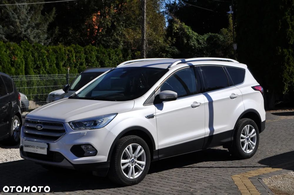 Ford Kuga 1.5 EcoBoost FWD Edition ASS GPF - 2
