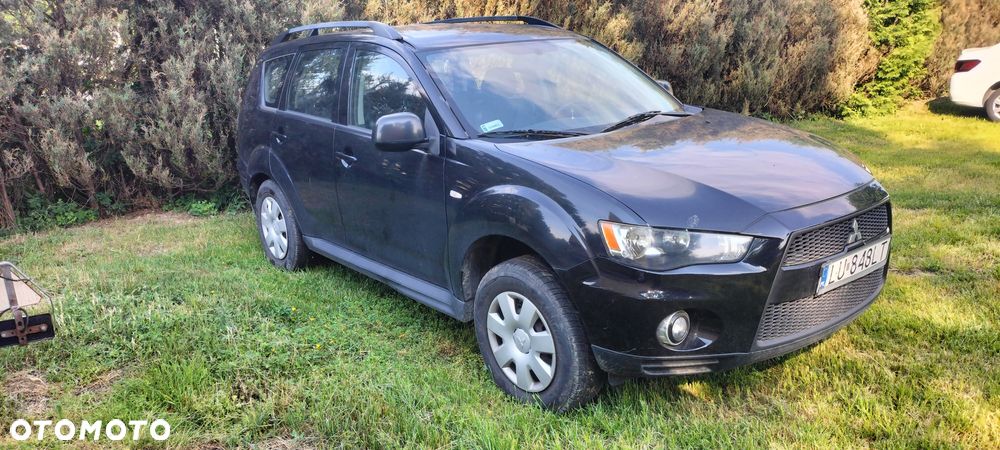 Mitsubishi Outlander - 3