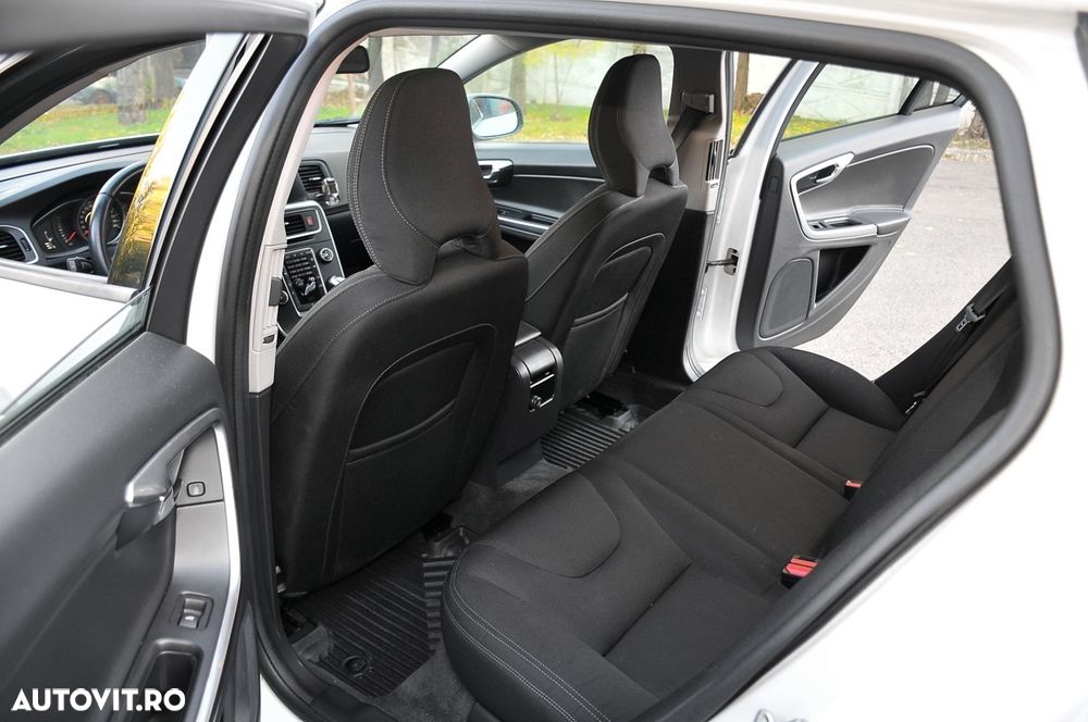 Volvo V60 D2 Kinetic - 18