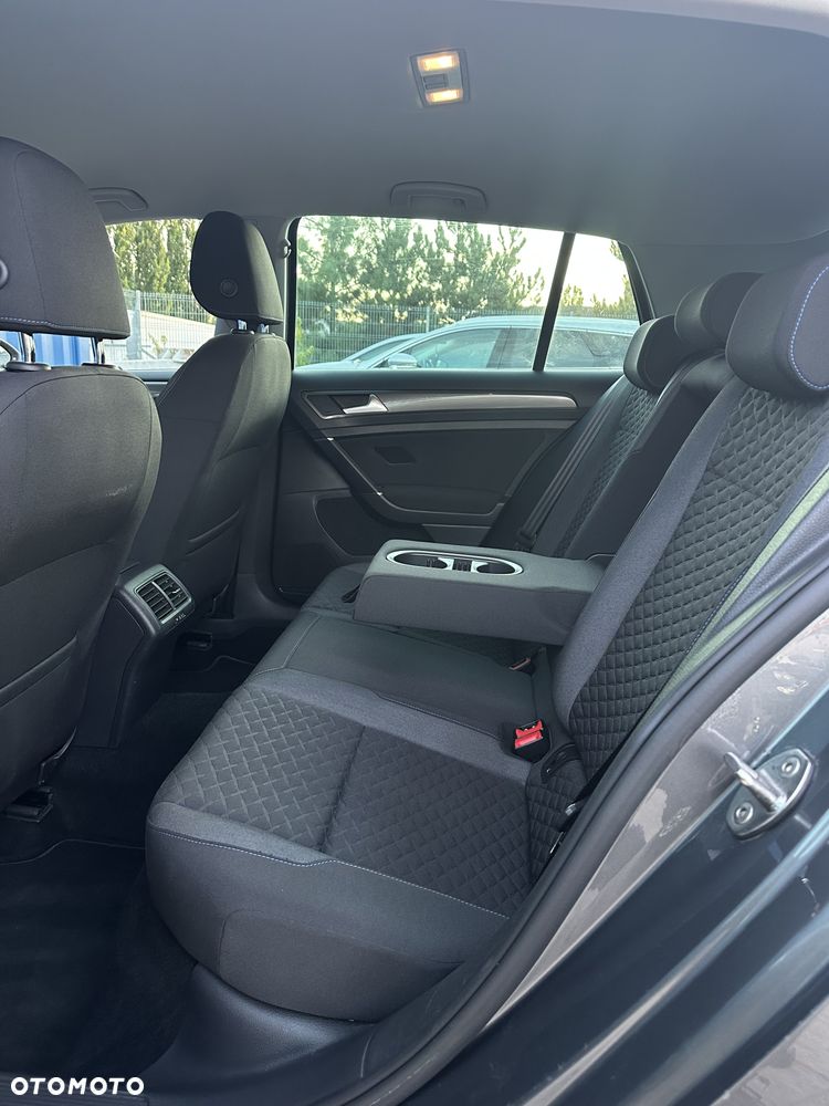 Volkswagen Golf 1.5 TSI BMT Comfortline - 16