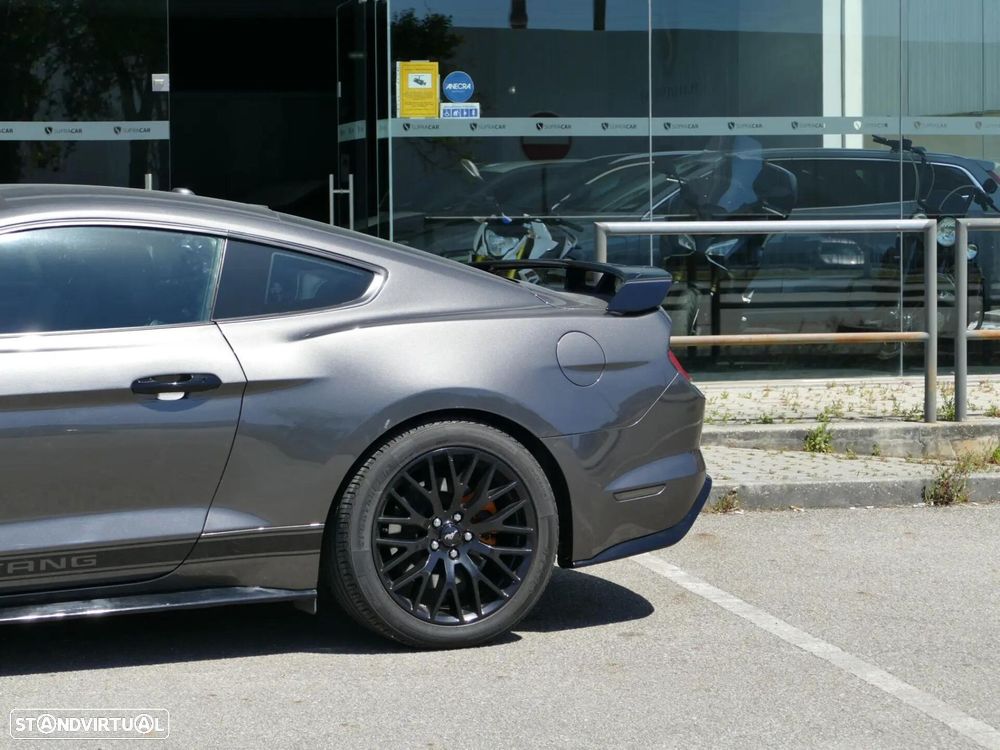 Ford Mustang - 9