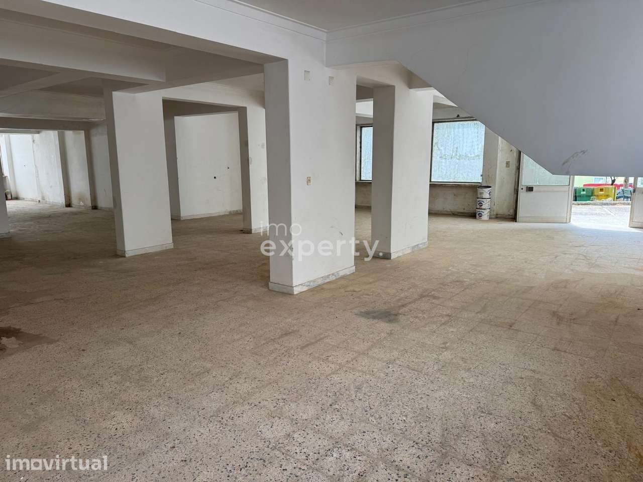 Loja comercial com 210m2 em Sintra, Lisboa - Grande imagem: 5/16