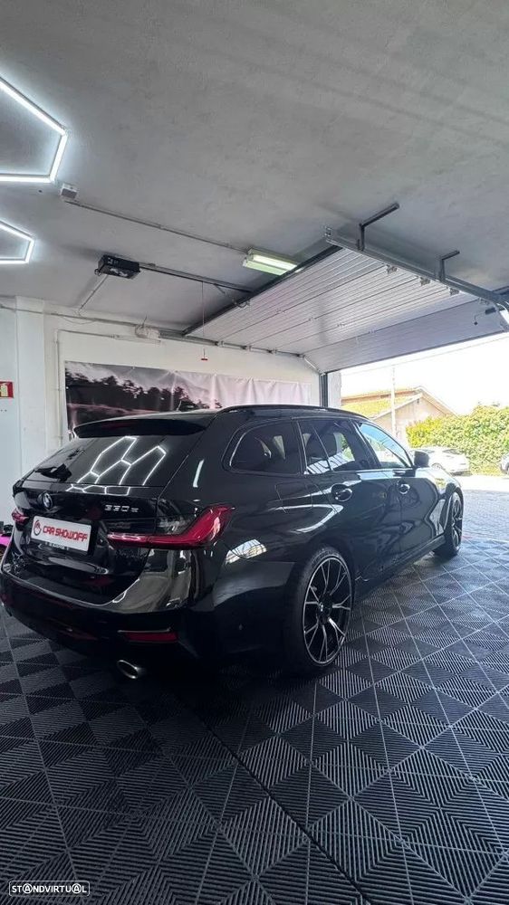 BMW 330 e Aut. Luxury Line - 4