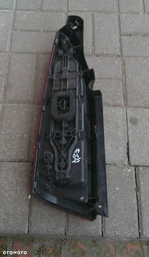 CITROEN BERLINGO IV COMBO E 18r+ PRAWA TYLNA LAMPA ORYGINAŁ - 2