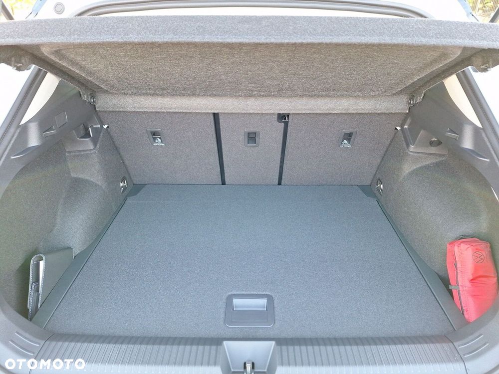Volkswagen T-Roc - 17