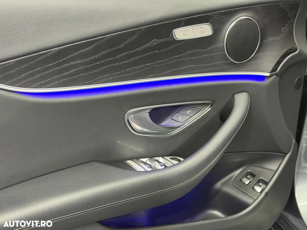 Mercedes-Benz E 220 d T-Modell 4MATIC Aut. - 24