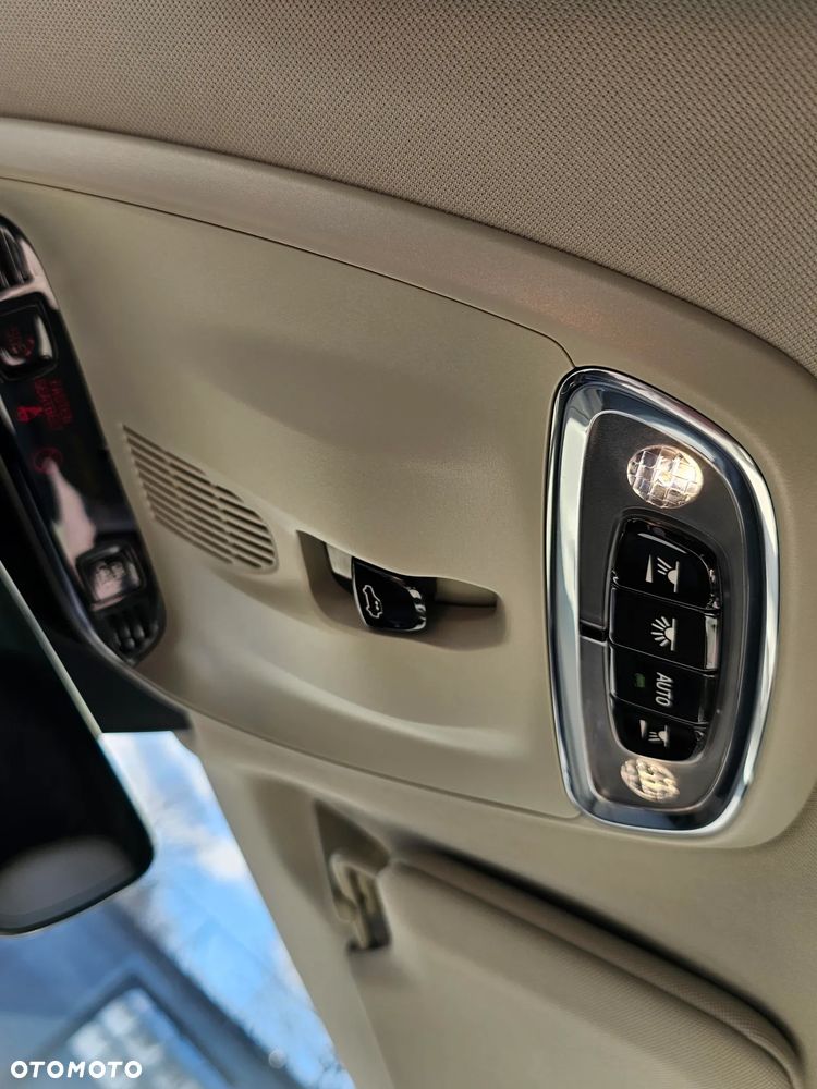 Volvo XC 90 B5 D AWD Inscription 7os - 30