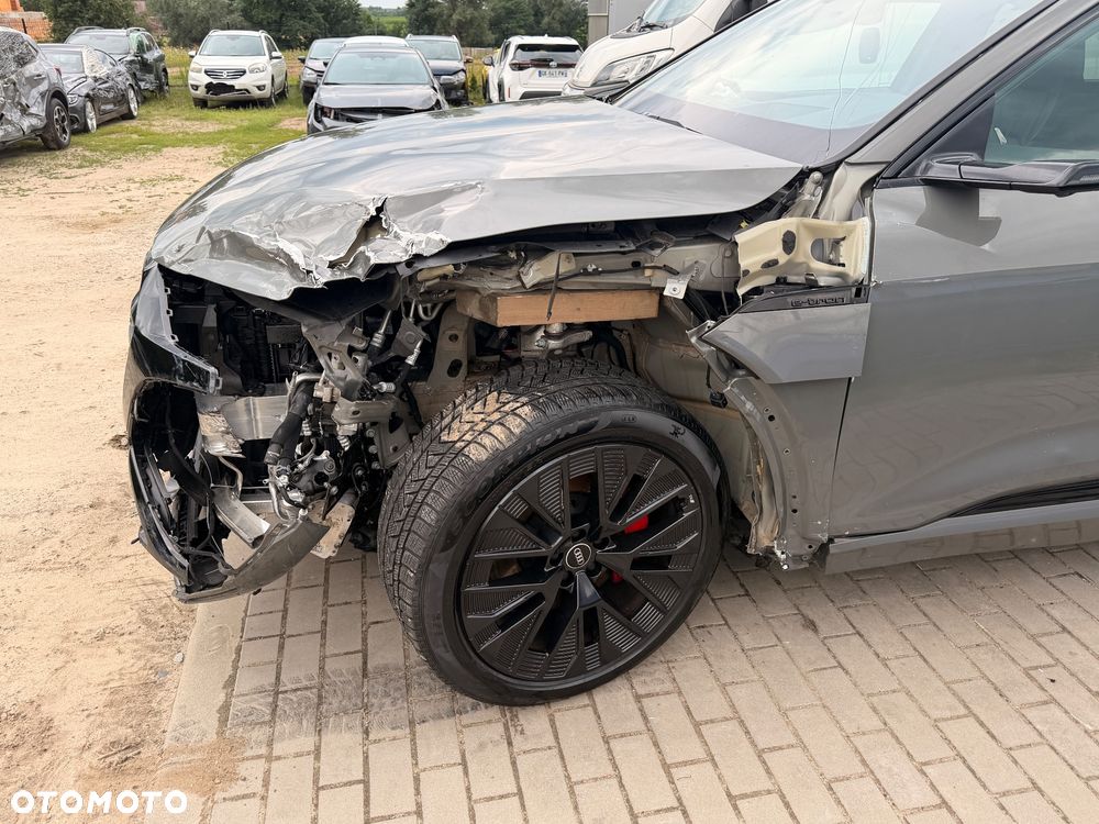 Audi Q8 Sportback e-tron 55 quattro S line - 6