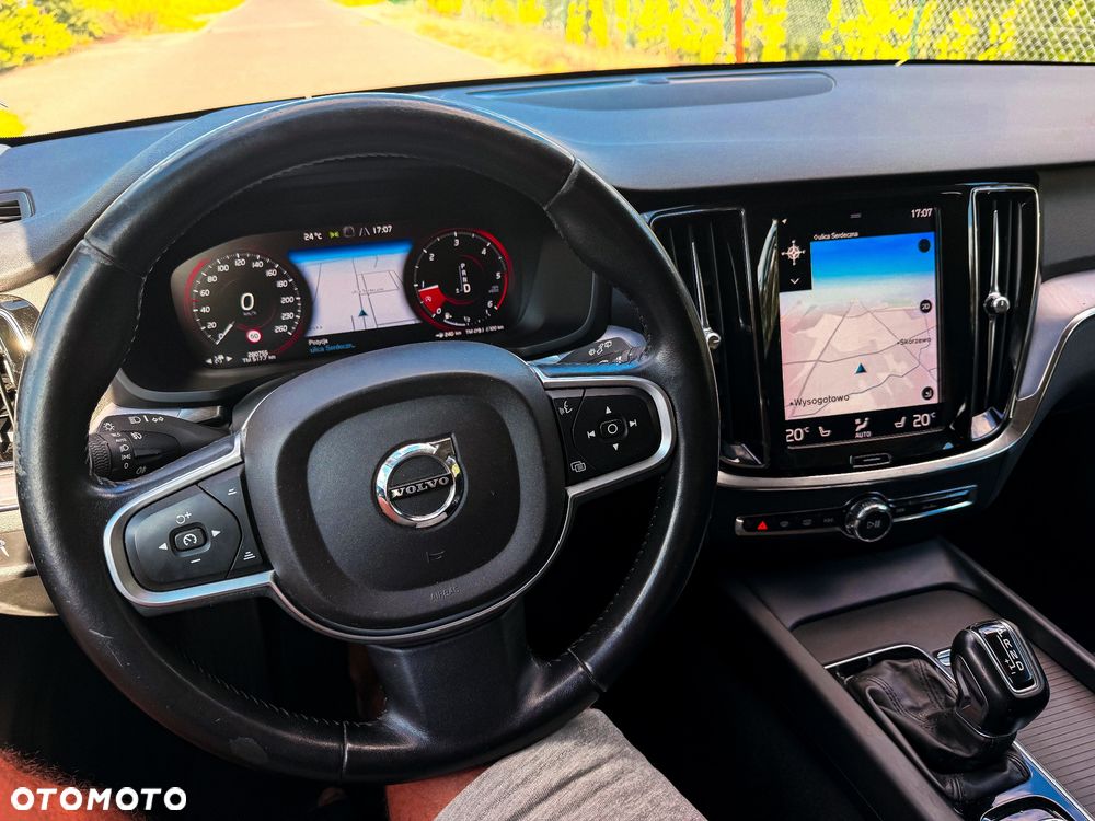 Volvo V60 D4 Geartronic Momentum - 6