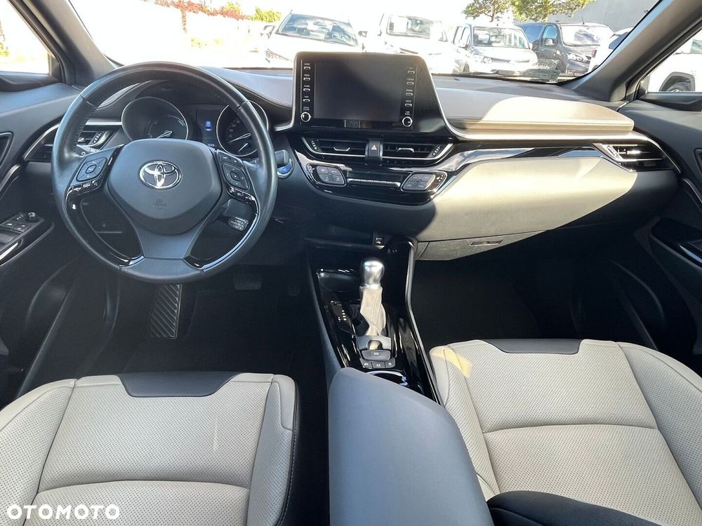 Toyota C-HR 2.0 Hybrid Executive - 5