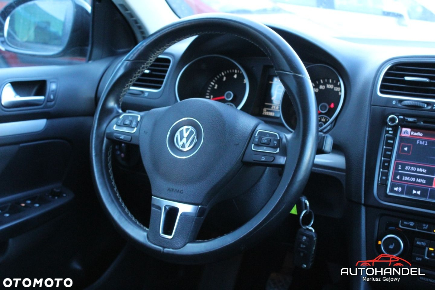 Volkswagen Golf - 18