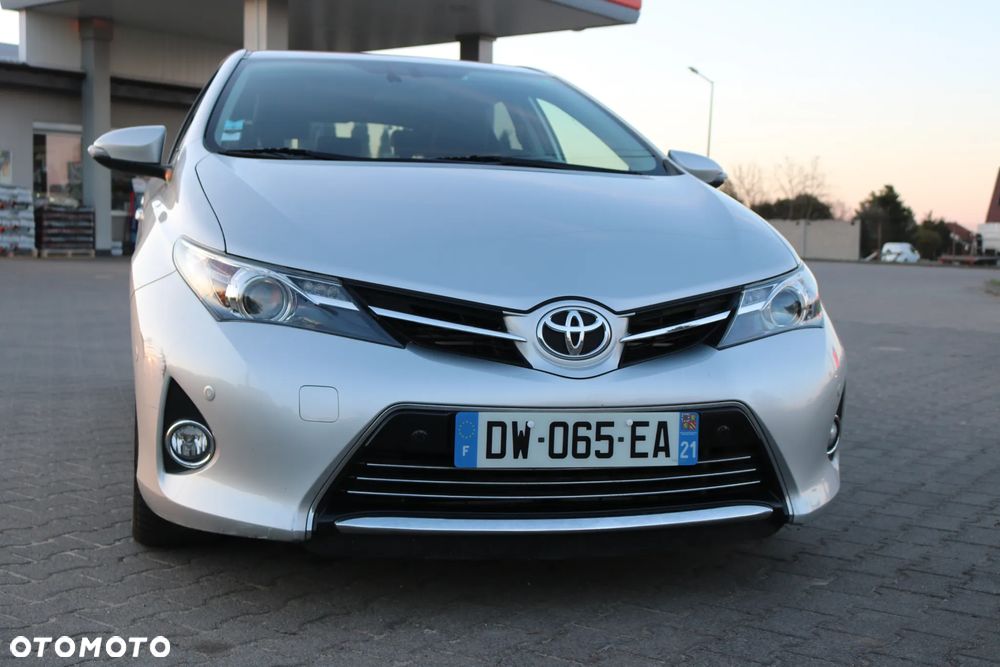 Toyota Auris 2.0 D-4D Prestige - 1