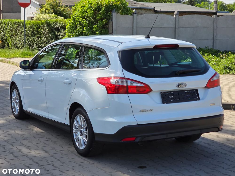 Ford Focus 1.6 TDCi DPF SYNC Edition - 5