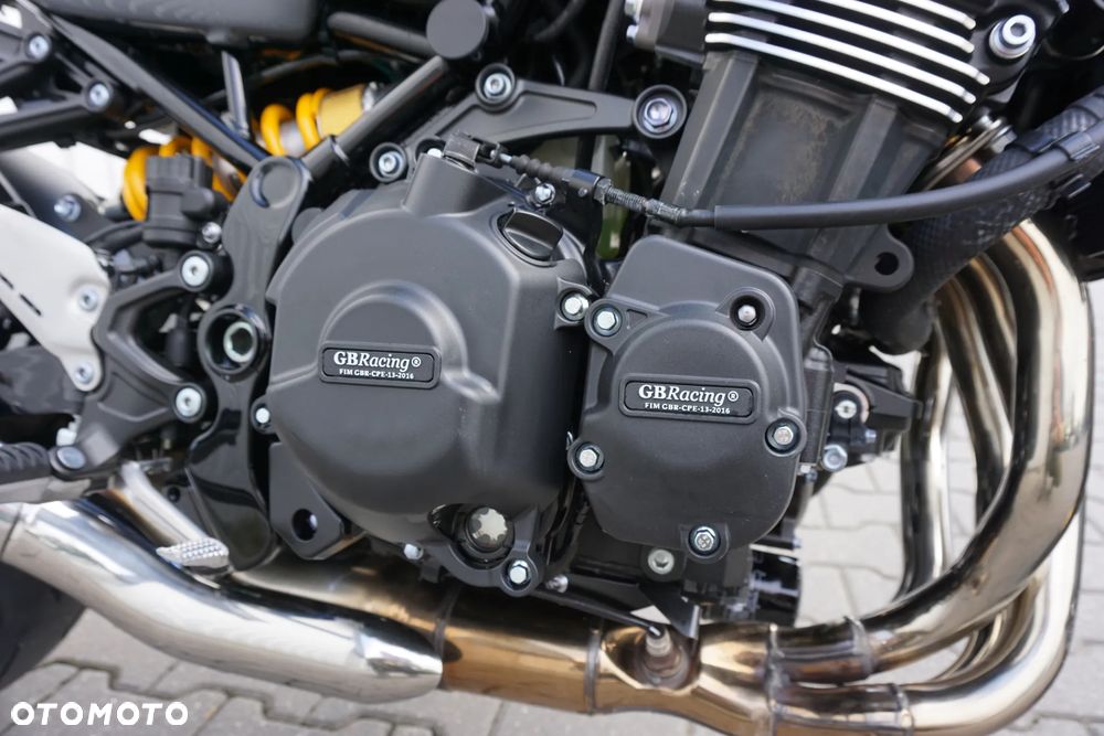 Kawasaki Z 900 RS - 11