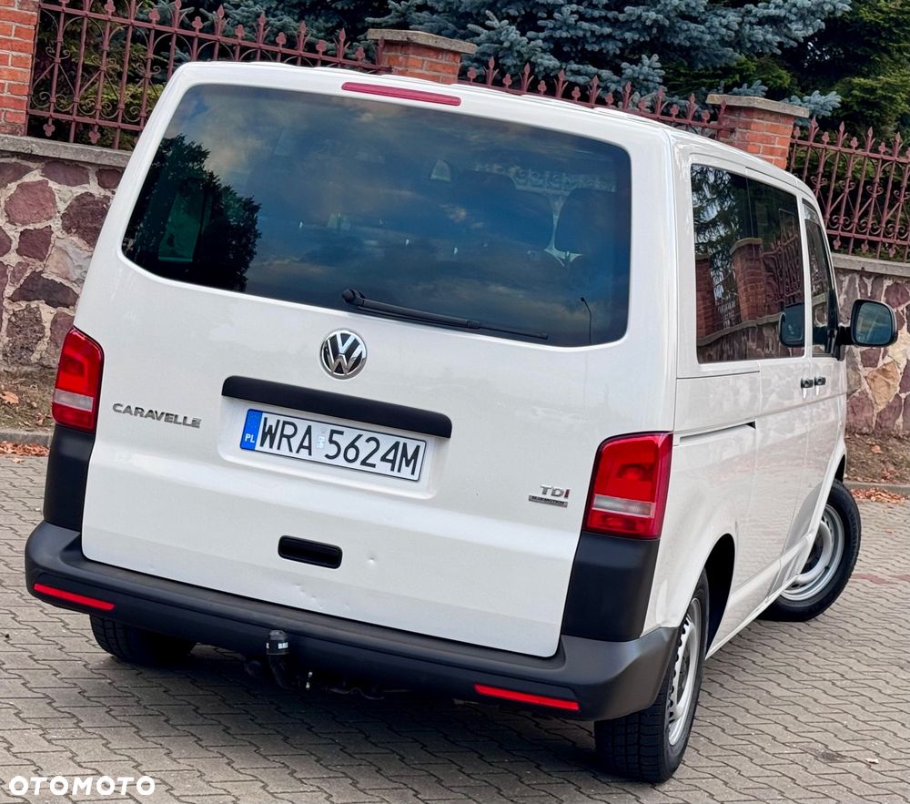Volkswagen Caravelle - 8