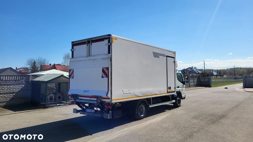 Mitsubishi Canter Fuso /Chłodnia/Mroźnia/kontener/ Izoterma/ Agregat Thermo King 450 e / Winda DHOLLANDIA 1500 KG / Mały przebieg tylko 91 tys Polski Salon ! - 5