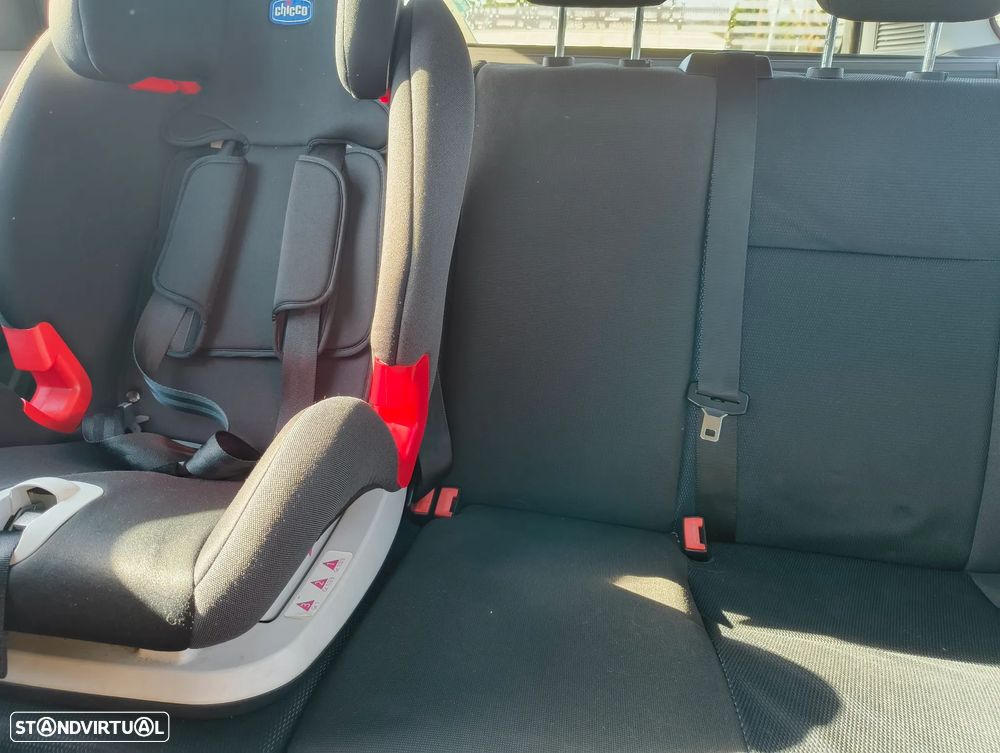 Ford Focus SW 1.4 Trend - 12