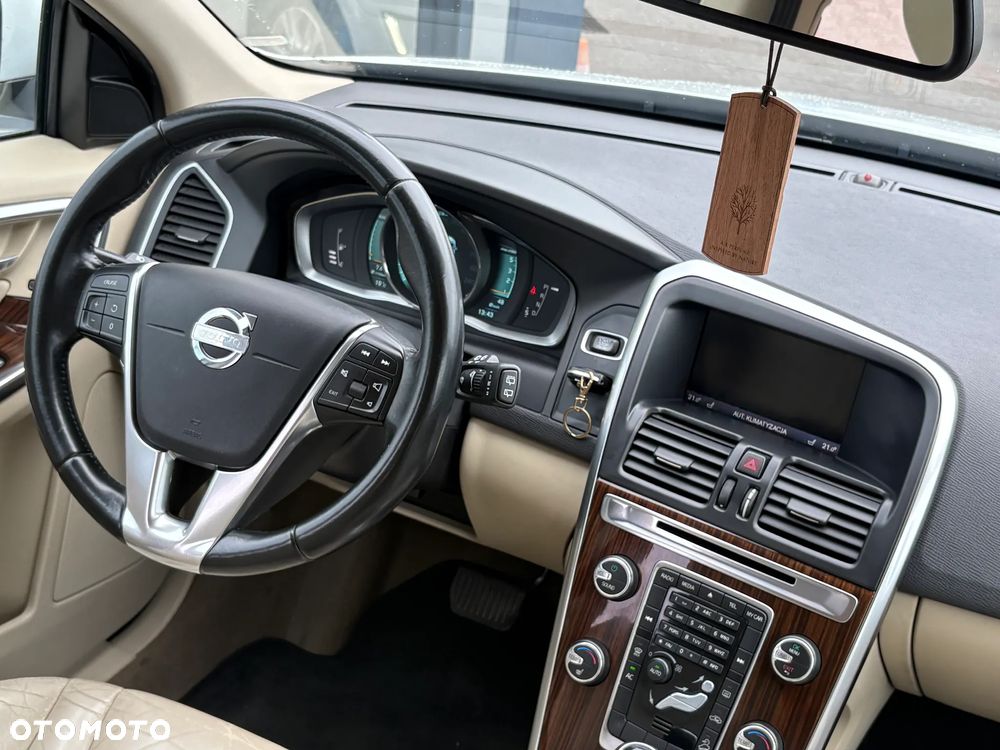 Volvo XC 60 2.4D AWD Summum - 15