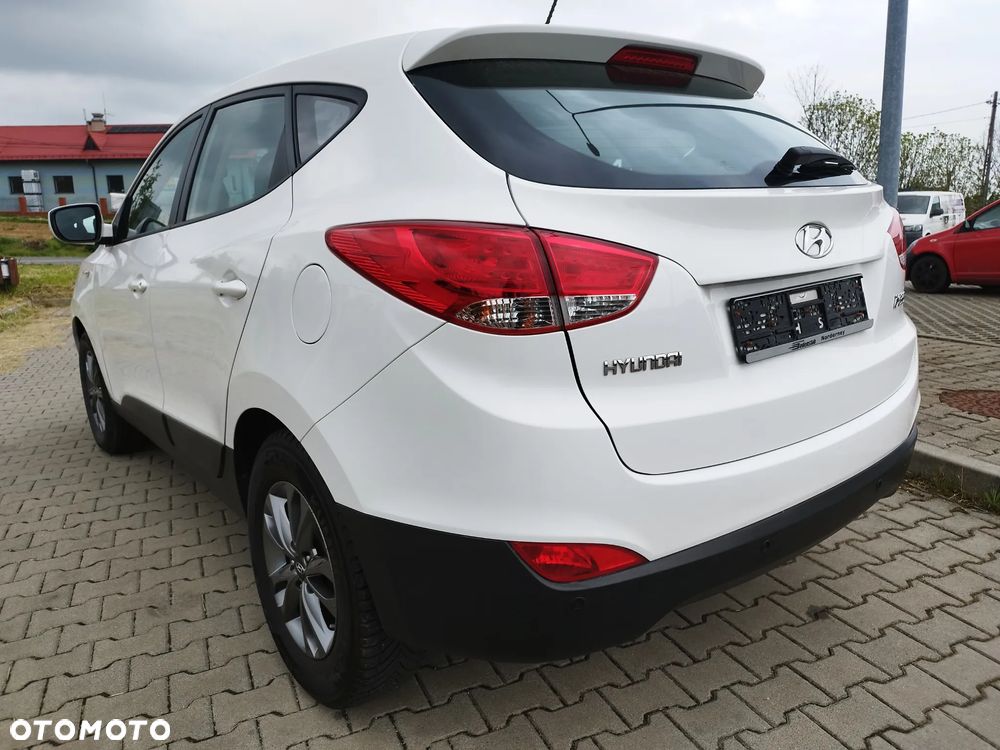 Hyundai ix35 1.6 2WD Fifa World Cup Edition - 8