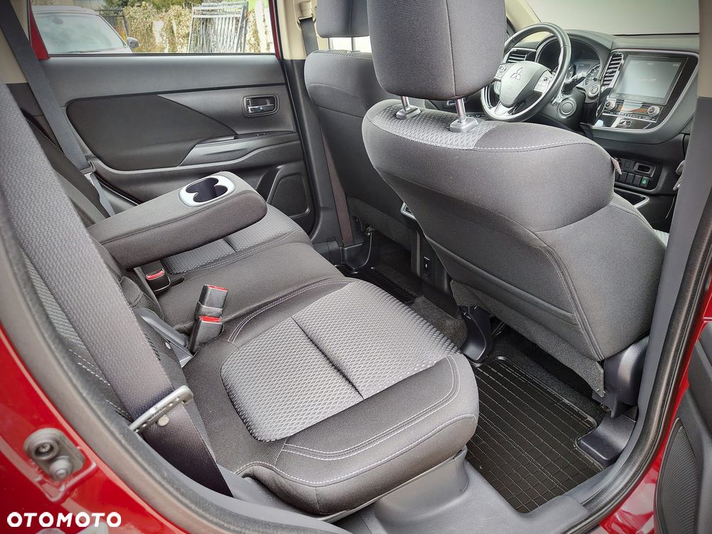 Mitsubishi Outlander - 7