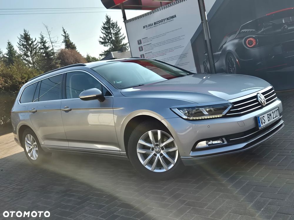 Volkswagen Passat - 16