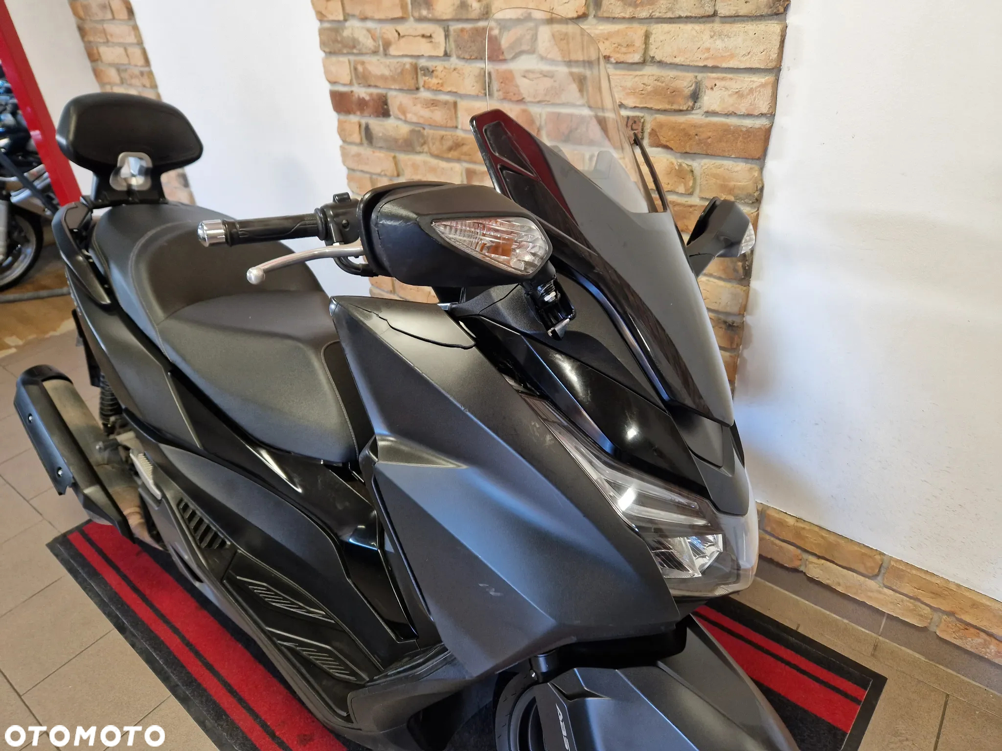 Honda NSS - 33