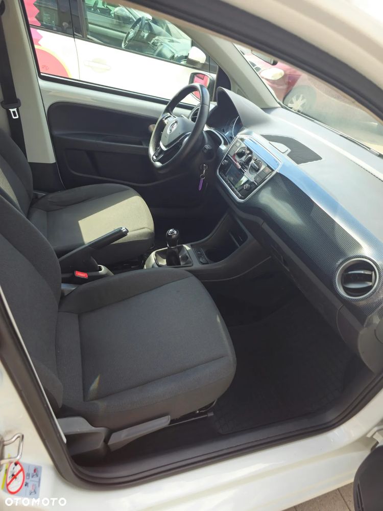 Volkswagen up! 1.0 move - 10