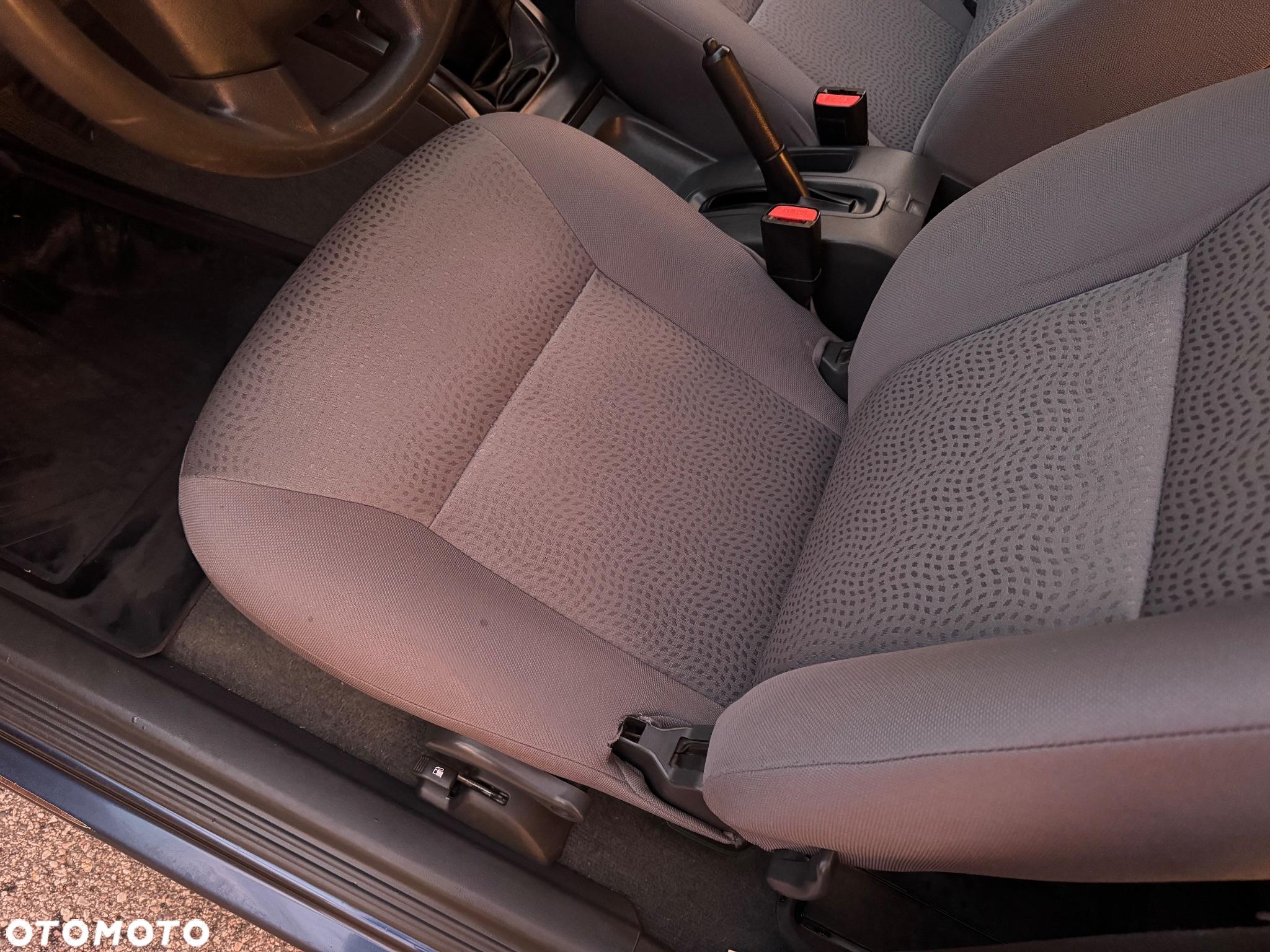 Isuzu D-Max 2.5d DC Basic - 29