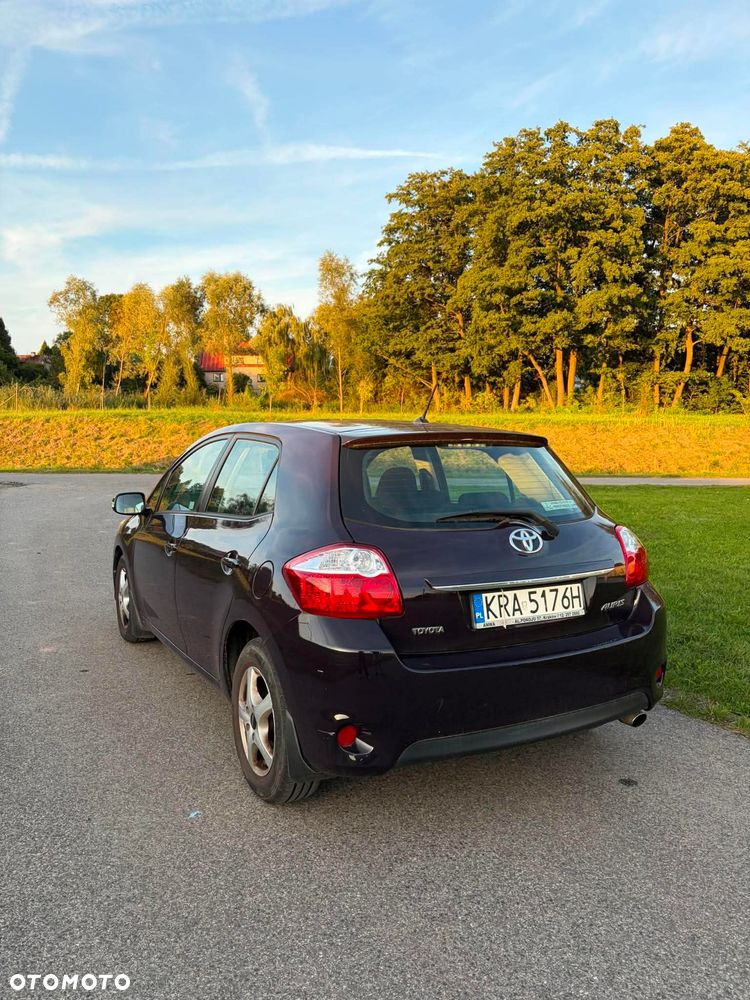 Toyota Auris 1.33 VVT-i Terra - 7