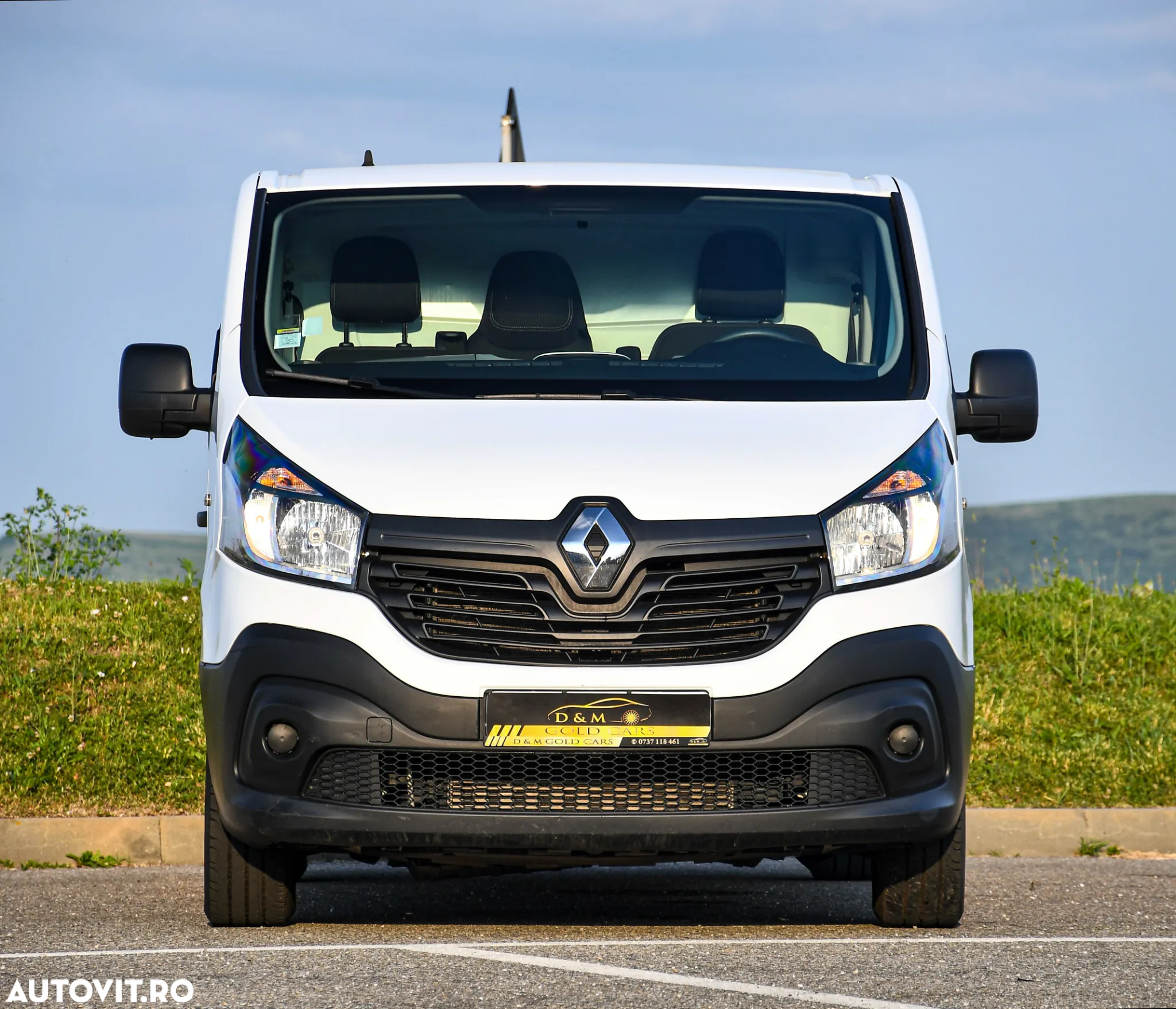 Renault TRAFIC - 8