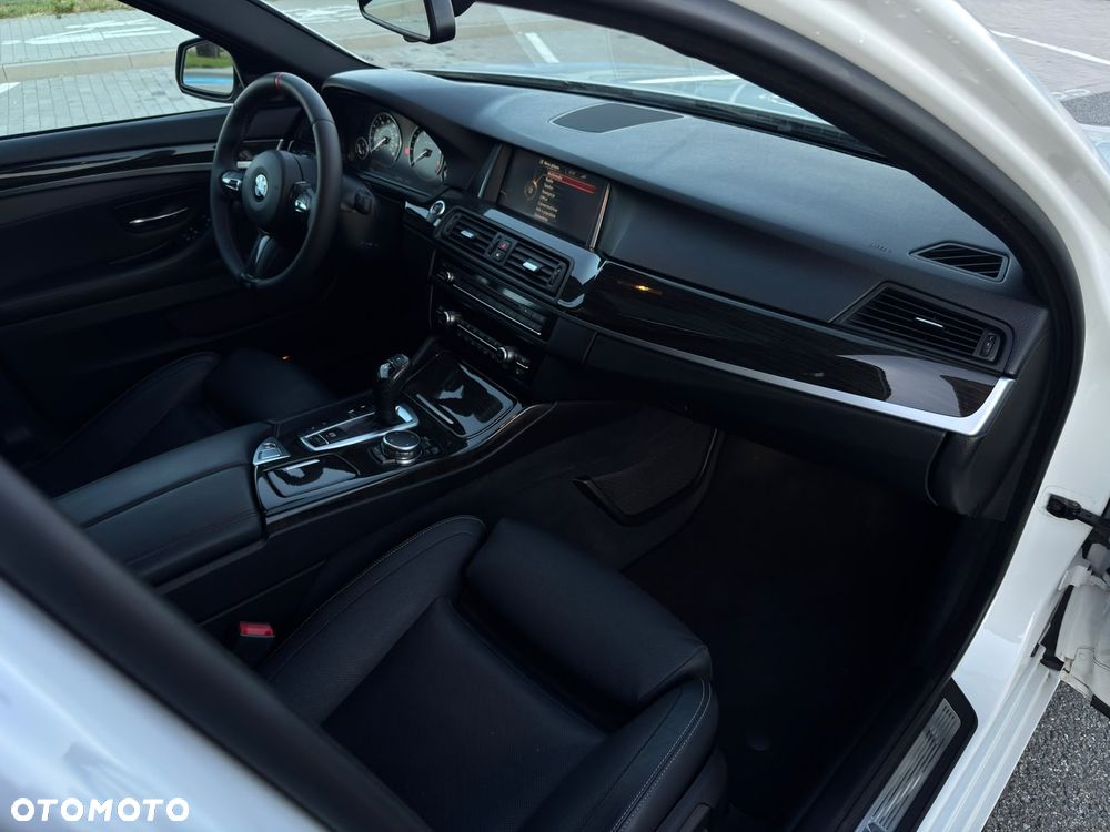 BMW Seria 5 535i Sport-Aut Modern Line - 15