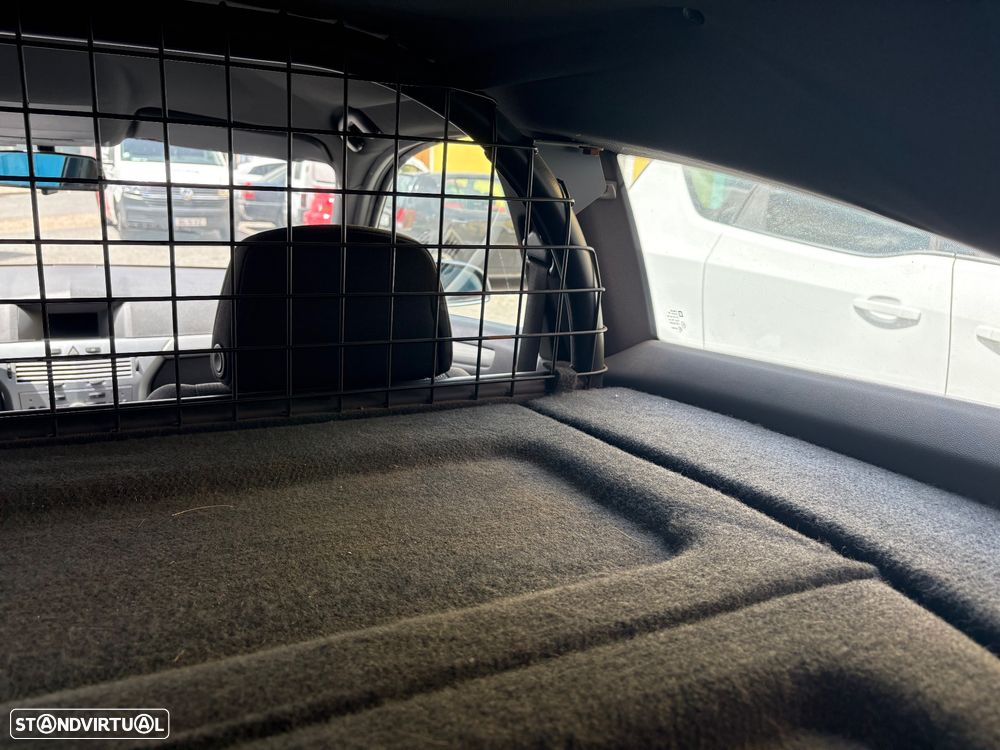 Opel Astra GTC 1.3 CDTI - 26