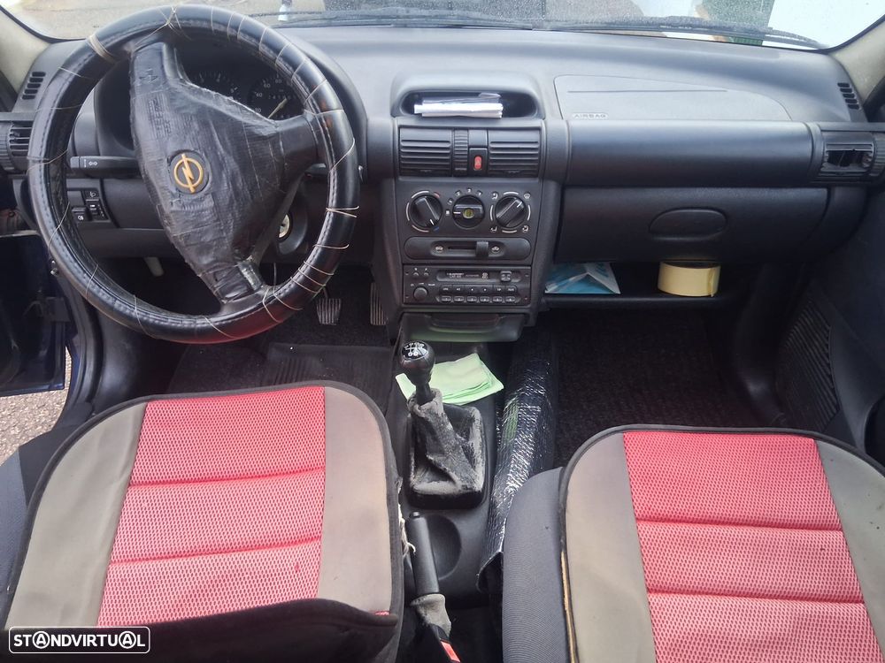 Opel Corsa 1.2 16V 100 - 8