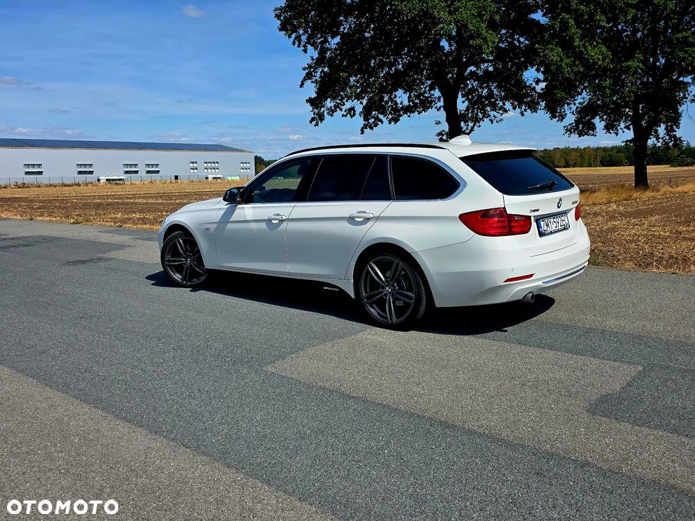 BMW Seria 3 320d xDrive Sport-Aut Luxury Line - 12
