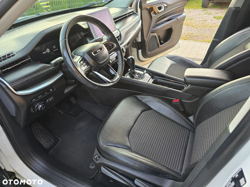 Jeep Compass - 10