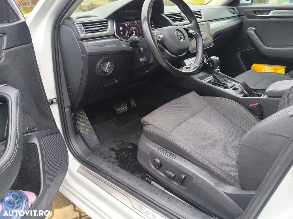 Skoda Superb 2.0 TDI DSG Style - 6