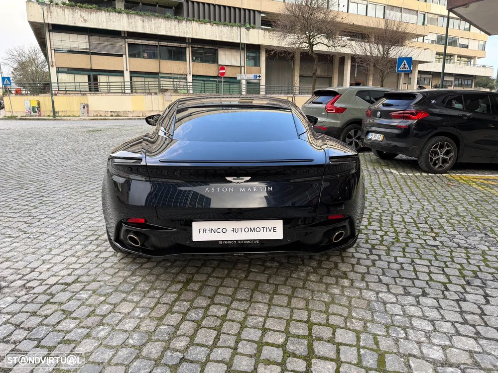 Aston Martin DB11 Coupé V8 Auto - 4
