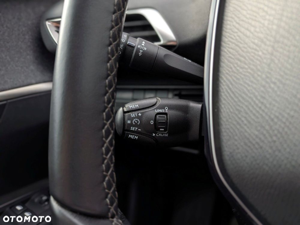 Peugeot 3008 - 21