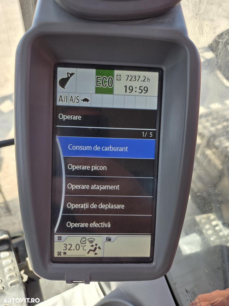 Hitachi 32t, cupa 1,8mc NOUA, 2019, 7.237h, consum mediu 18,6litri/ora, Isuzu 265CP, 3 pompe hidr HITACHI, produs in JAPONIA, lant 80% bun doar 991h deplasare, reviziile facute, inst picon si rotire, antifurt, Ad sapare 8m, AC, leasing 3 ani-PROMOTIE 96.900 - 39