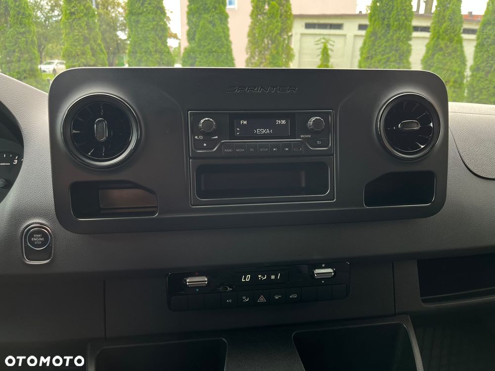 Mercedes-Benz Sprinter 319 4x4 - 29